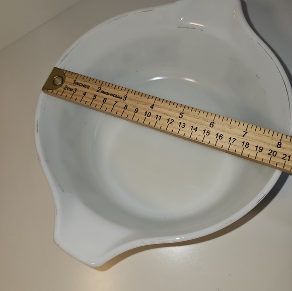 Vintage Pyrex Autumn Floral 2 1/2 Quart Casserole Dish - Picture 8 of 10